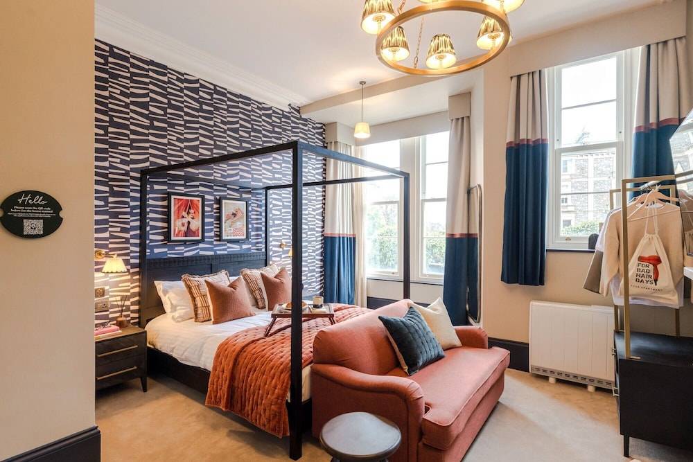 Your Apartment - Pembroke House 1
