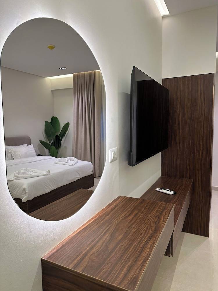 Imperial Hotel 2