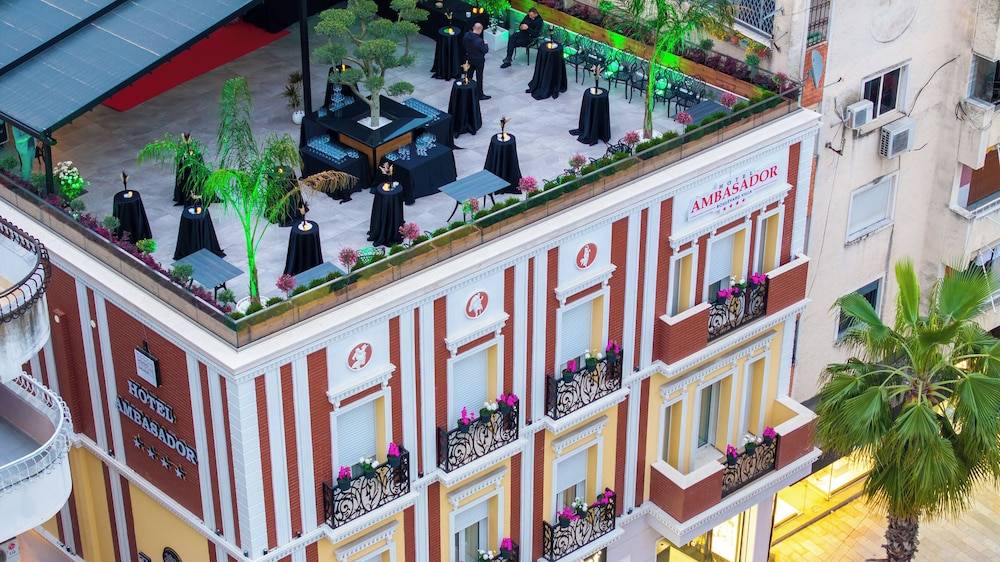 Ambasador Hotel 1