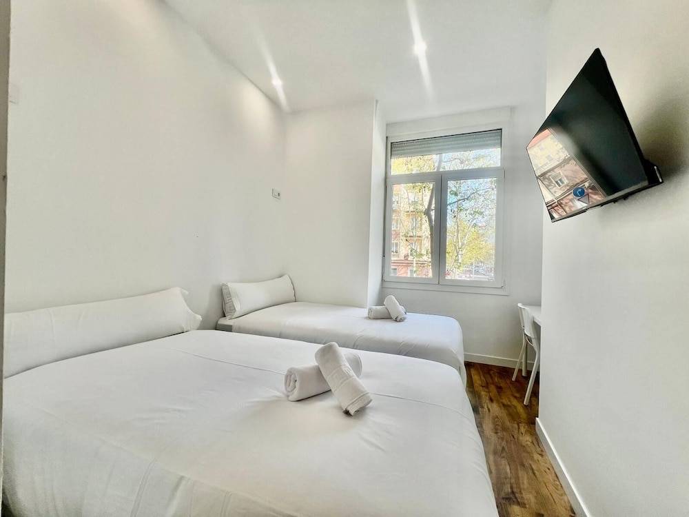 Hostal Bernabeu 2