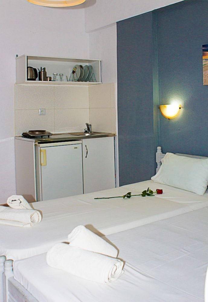 La Pensione Skiathos 1