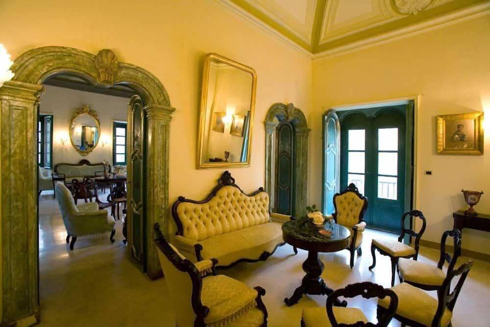 Palazzo Senape De Pace 2