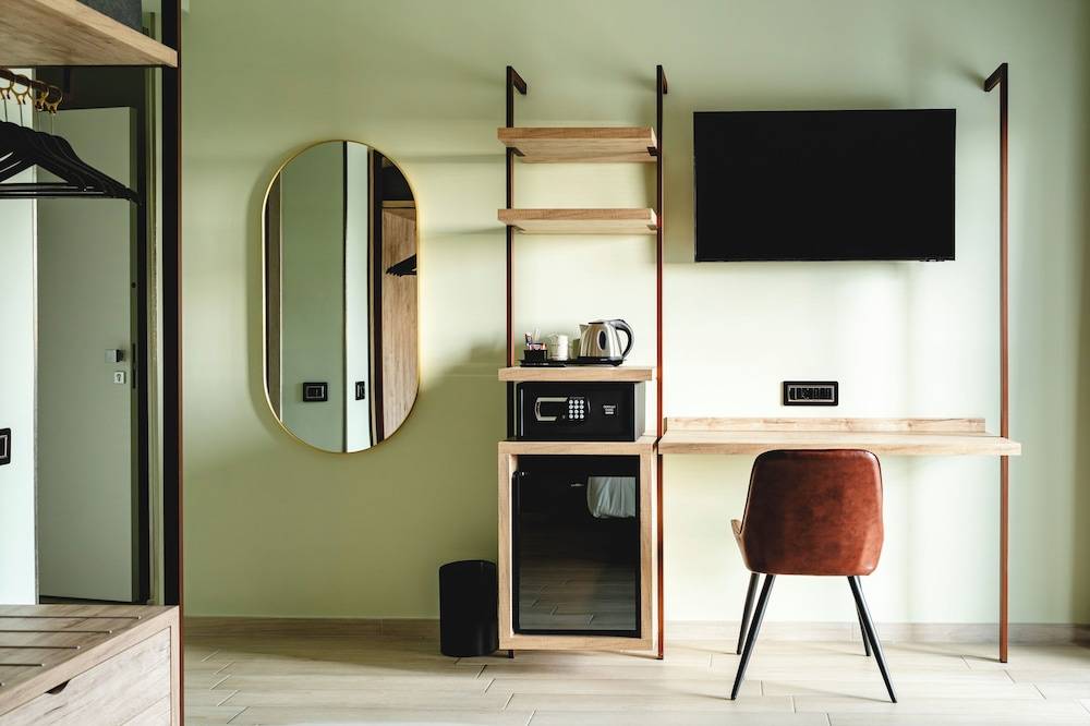 CODE ROOMS by Hotel Villa Tirreno 1