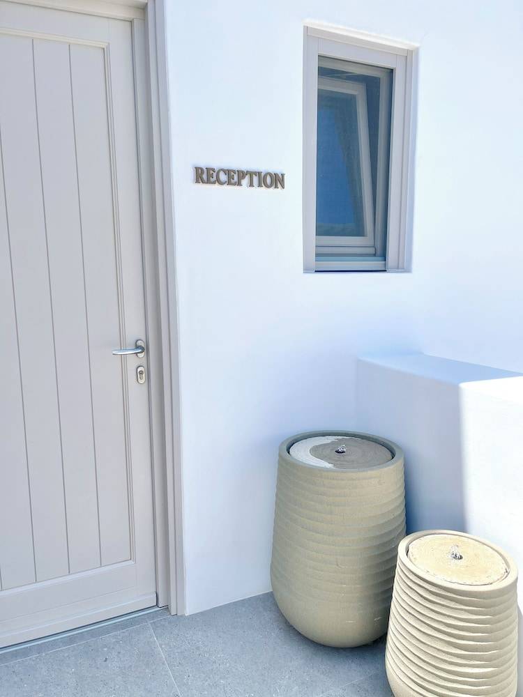 Mykonos Dot Suites 2