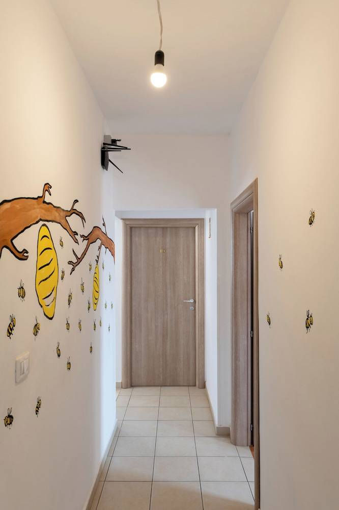 Lazy Roo Hostel Saranda 2