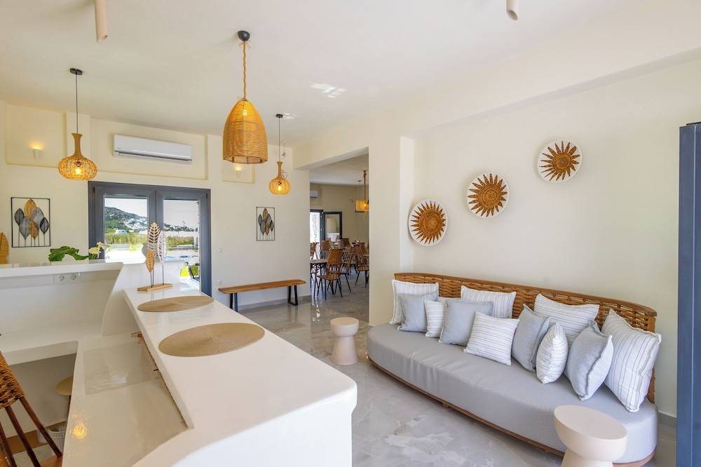 Cezaria Naxos Hotel 2