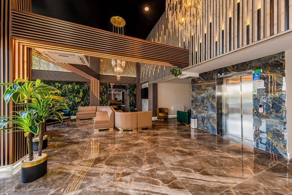 Airport Waves Hotel 2