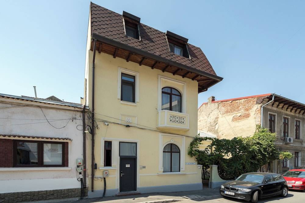 Luxury Apart-Hotel Bucharest 1