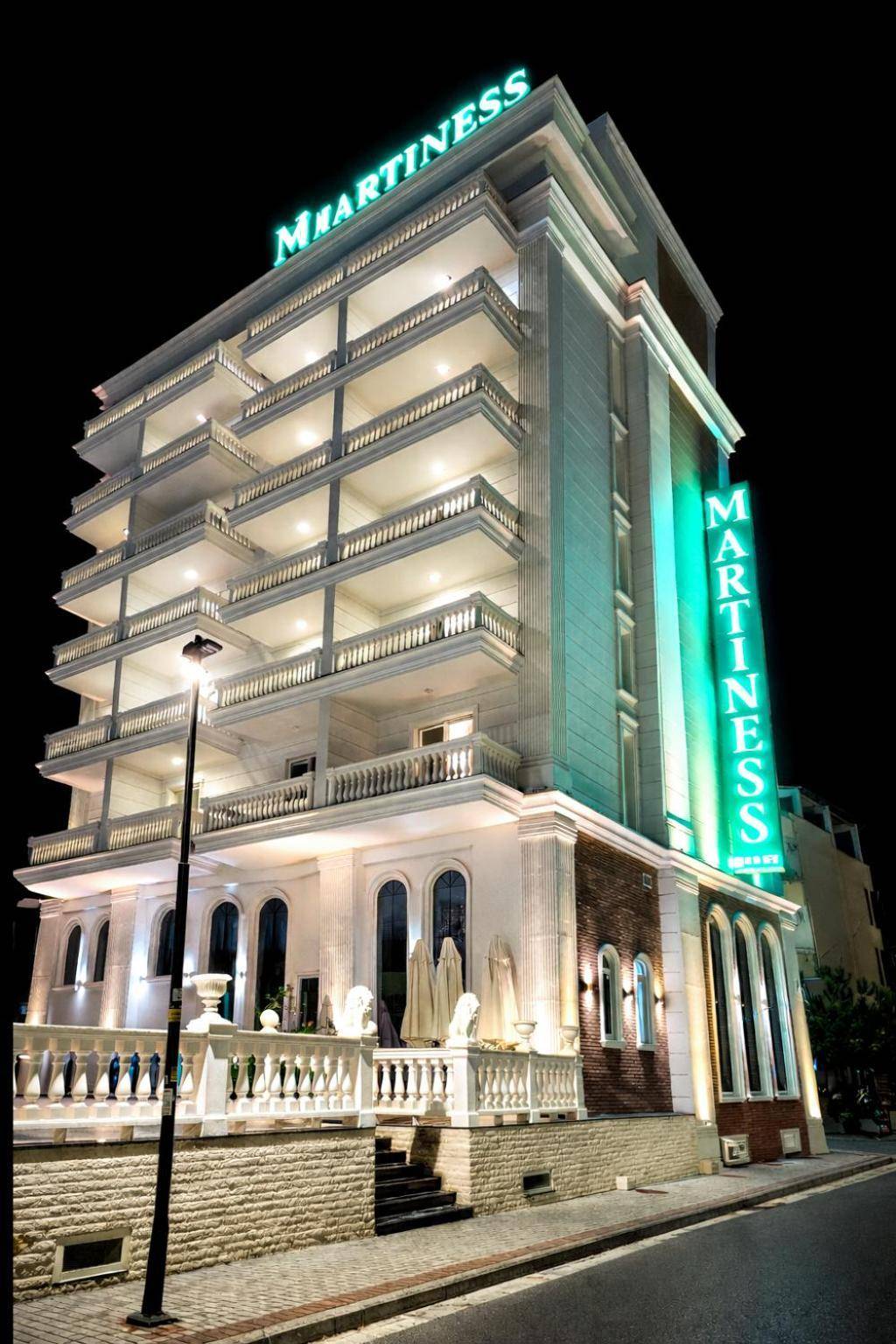 Martiness Hotel Durres 1