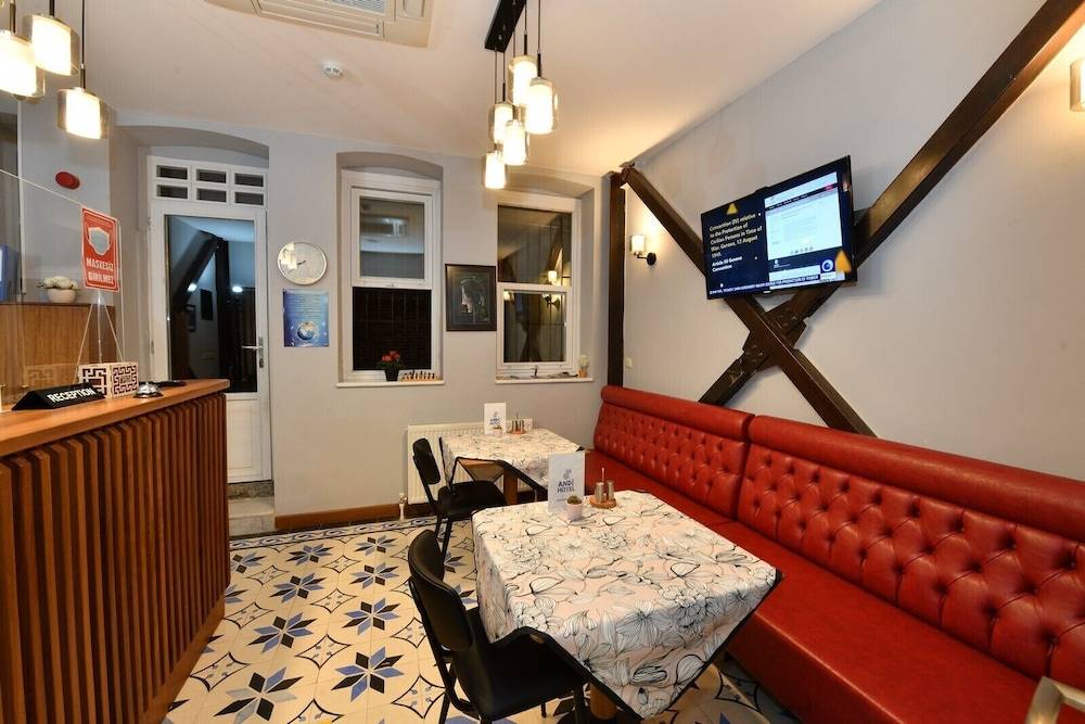 Andi Hotel 2