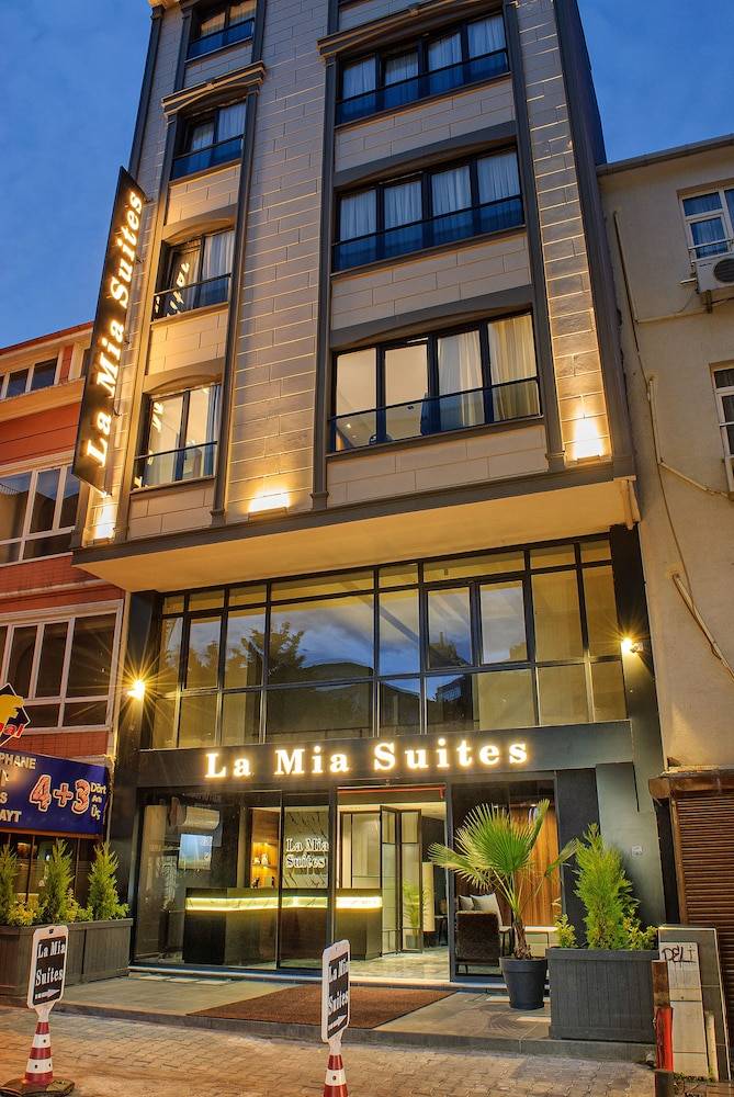 La Mia Suites 1