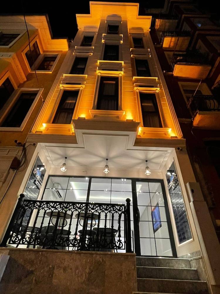 Sel Suite Hotel 1