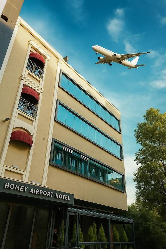 Homey AirPort Hotel 1
