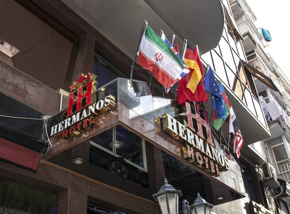 Hermanos Hotel 1