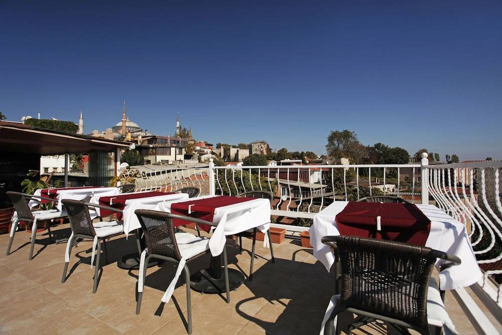 Spinel Hotel 2