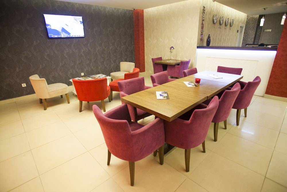 Helikon Business Hotel 2
