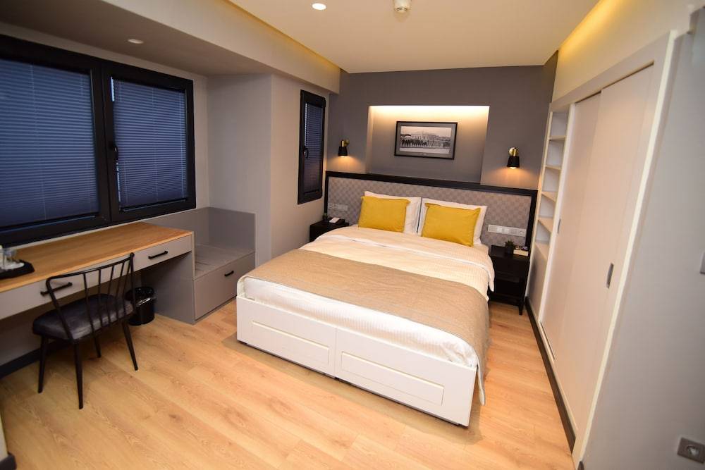 The Row Taksim Hotel 1