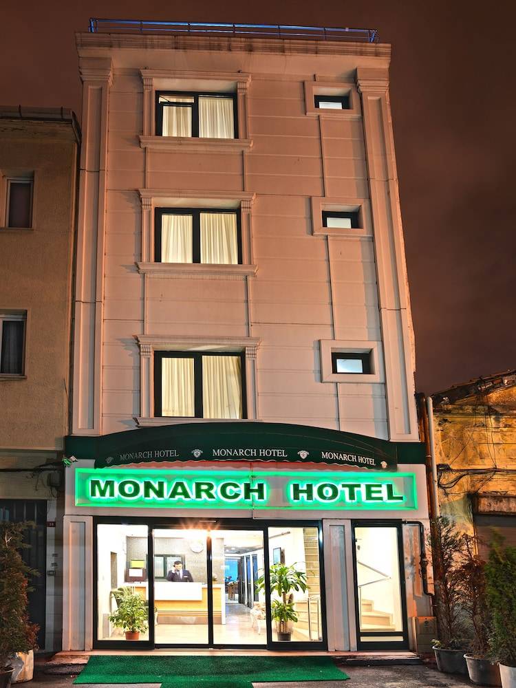 Monarch Hotel 1