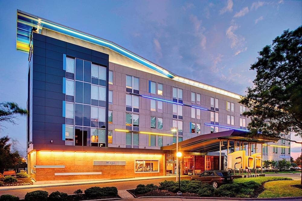 Aloft by Marriott Philadelphia Airport 1