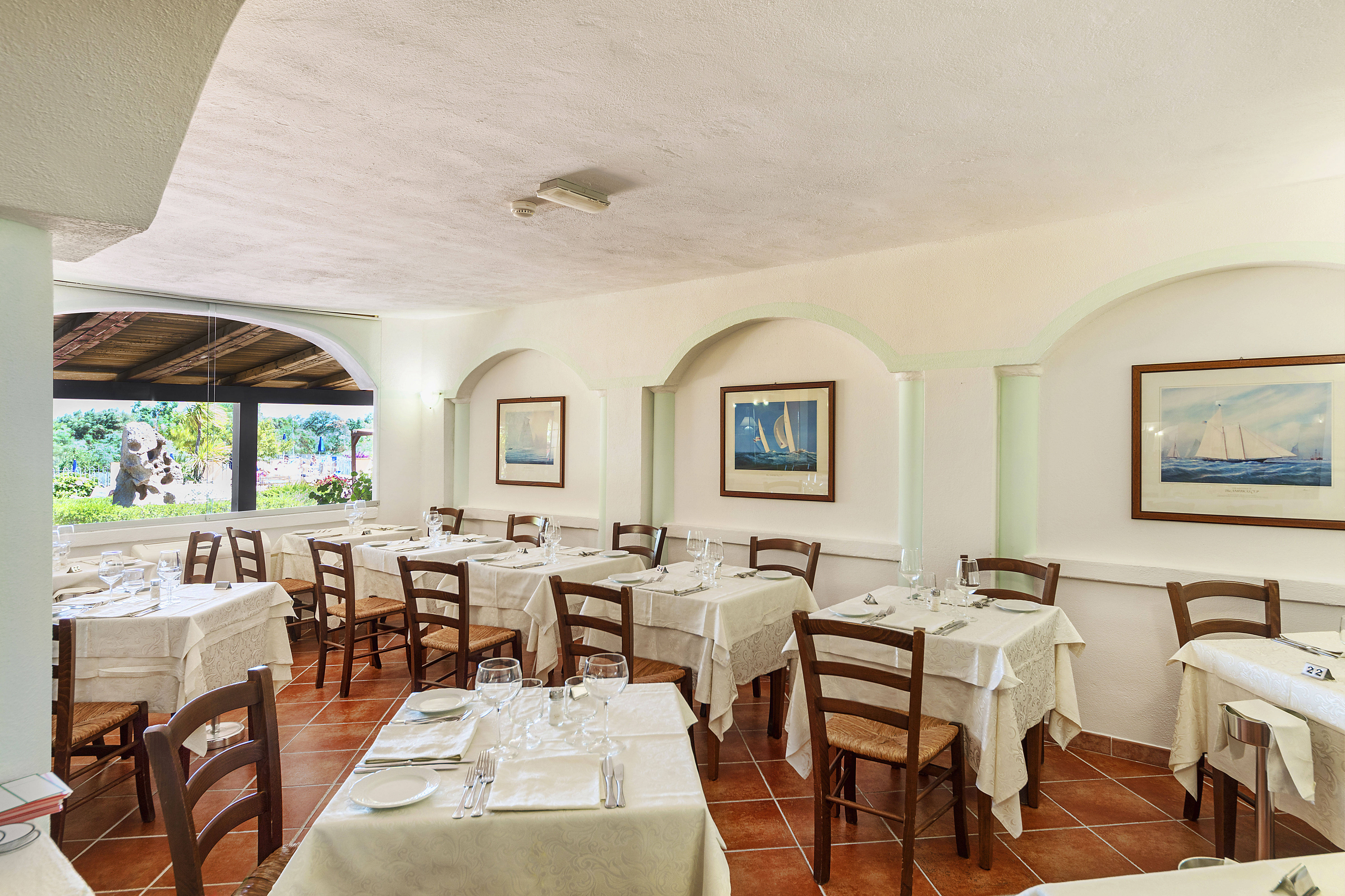 Colonna Beach Hotel Marinella 1
