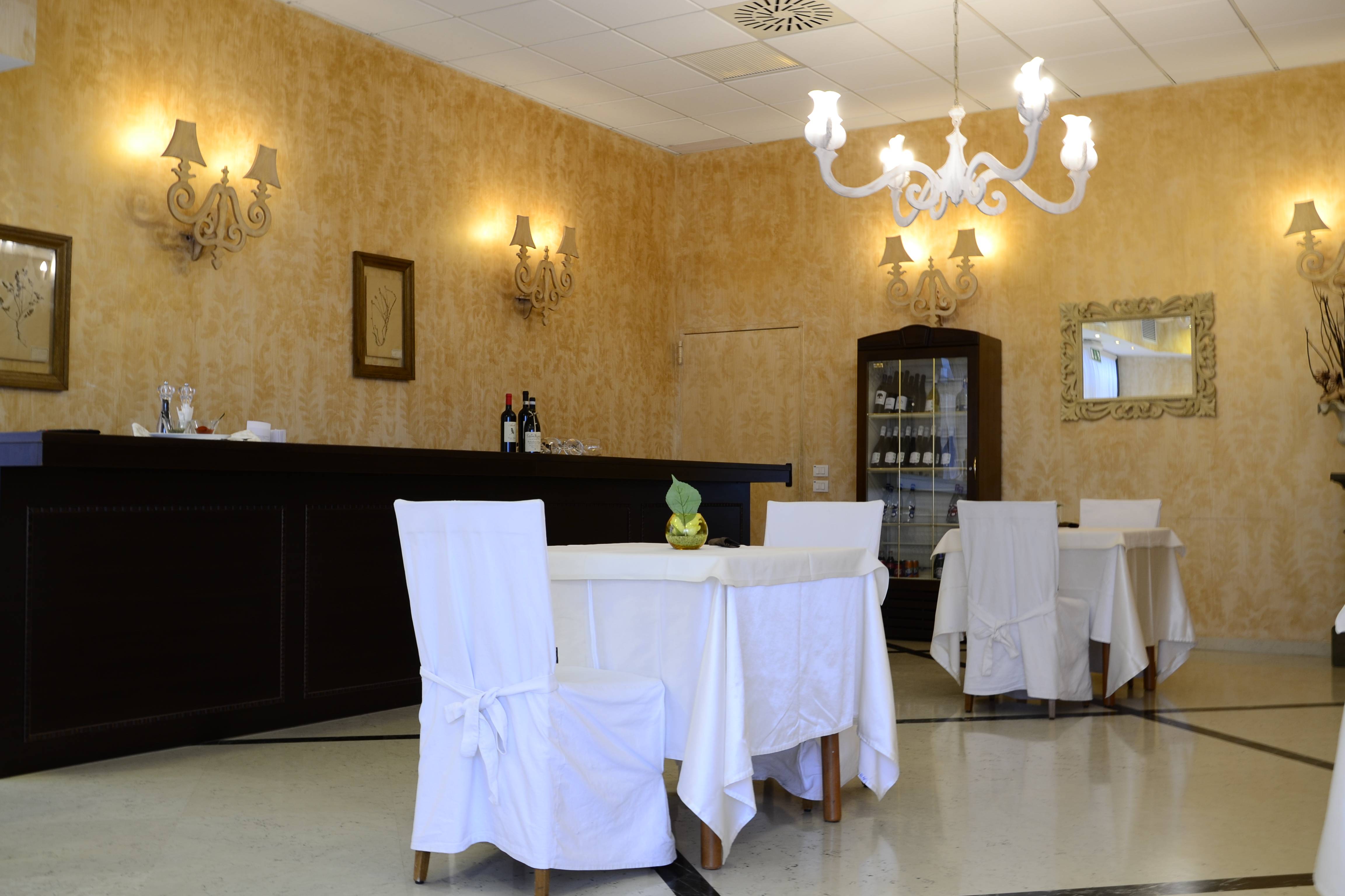Phi Hotel Emilia 1
