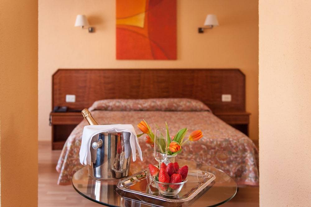 Hotel Unzaga Plaza 1
