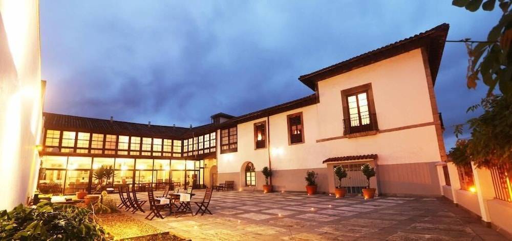Hotel PAX Casona del Busto 1