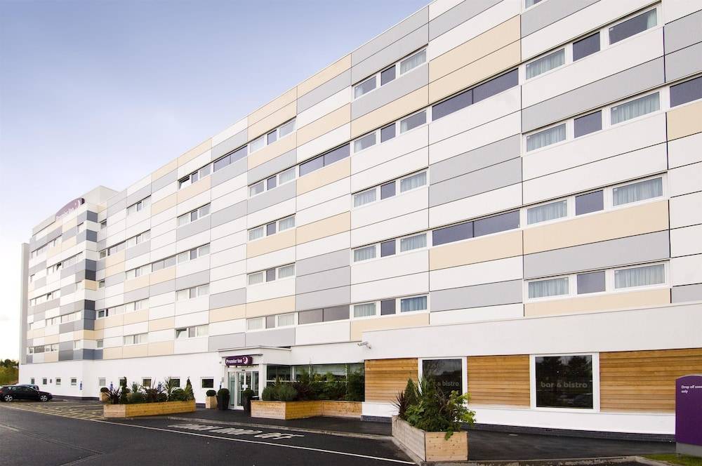 Premier Inn Manchester M56/J6 Runger Lane South 1