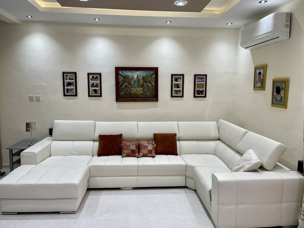 Sunrise Apt near beach SmartTV & Netflix 1
