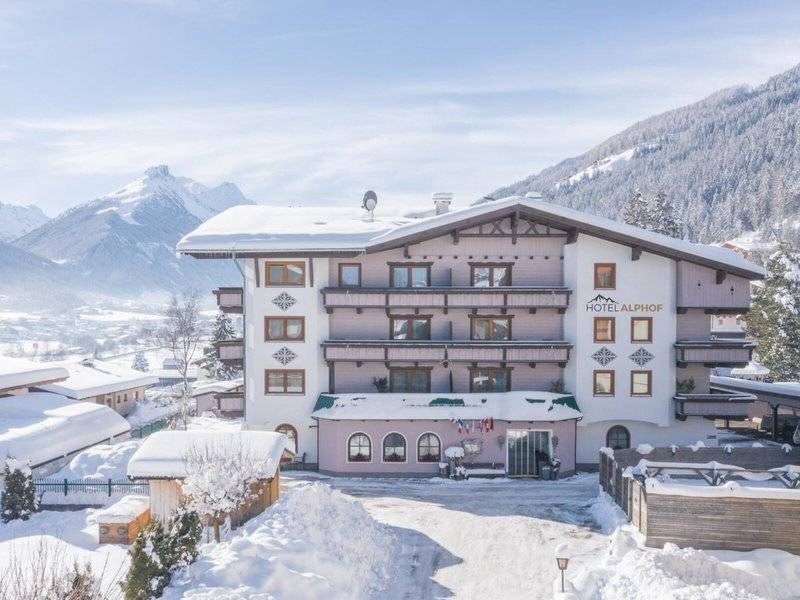 Hotel Alphof Stubaital 2