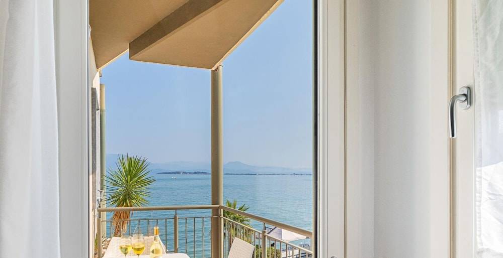 Residenza Miralago With Pool - Studio Apartment With Lake View 2