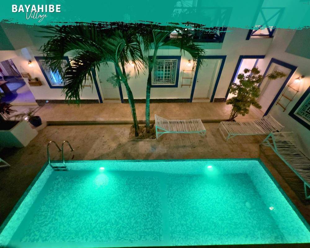 Tribe Inn & Rooftop Lounge 2