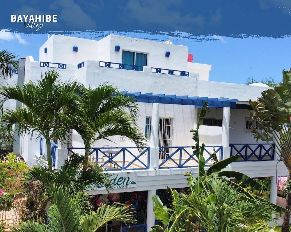 Tribe Inn & Rooftop Lounge 1