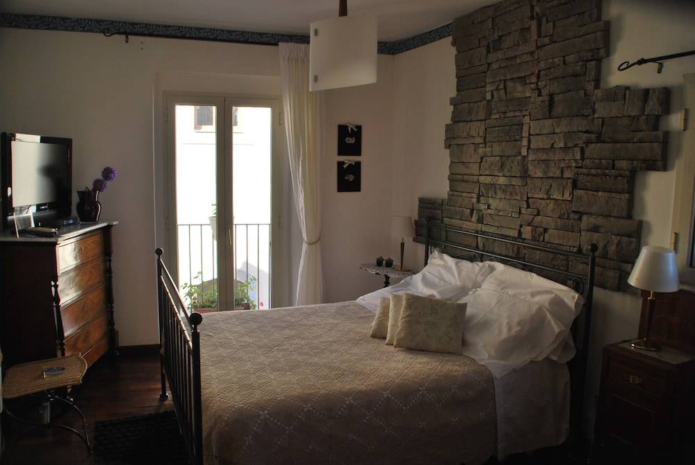 Casa tipica siciliana patronale home BedandBreakfast TreMetriSoprailCielo Camere con vista, colazione interna in terrazzo panoramico 2
