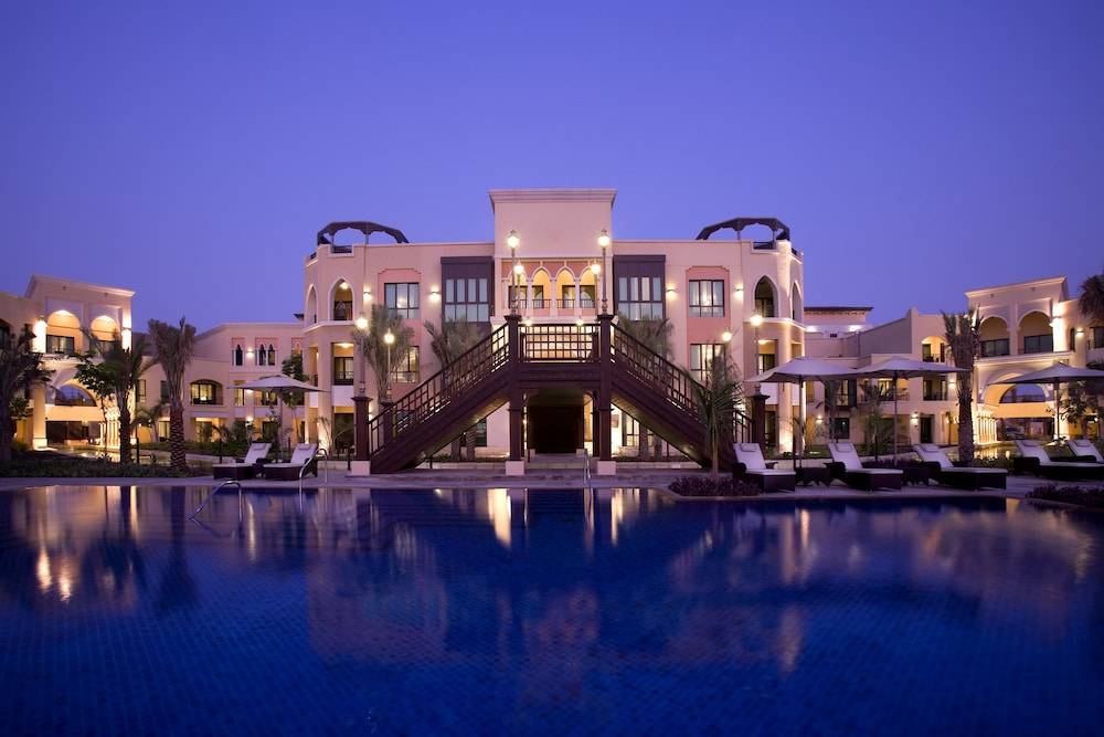Shangri-La Hotel Apartments Qaryat Al Beri 1
