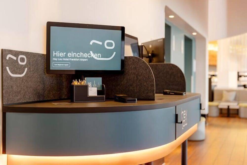 Hey Lou Hotel Frankfurt Airport 2