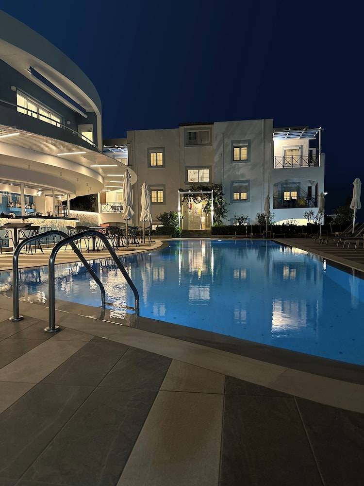 Evdokia Suites 1