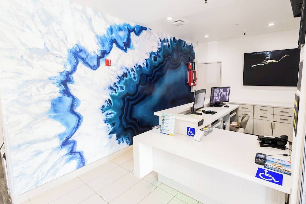 Urban Boutique Hotel- Little Italy, Downtown San Diego 2