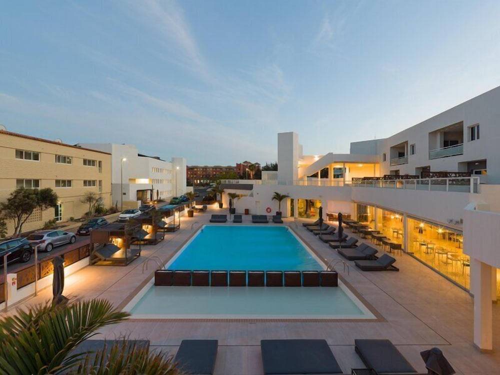 001 HIGOS BEACH BOUTIQUE Singular Hotel Residence 1