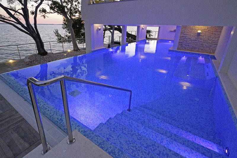 Vila 4m Pension & Appartements 1