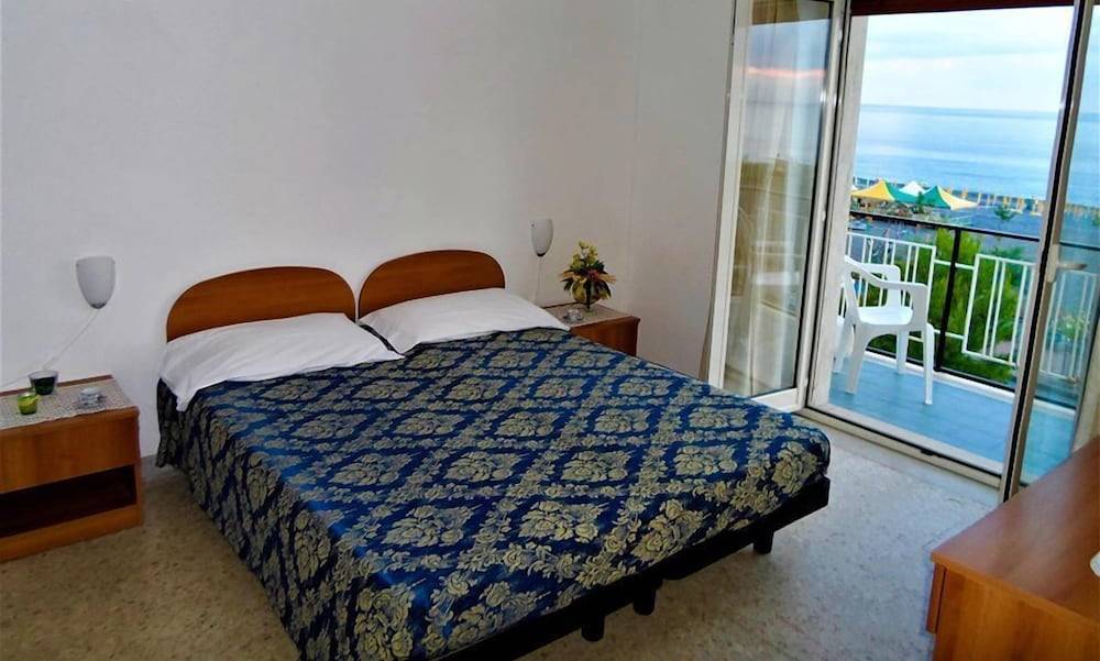 Hotel Mondial 2