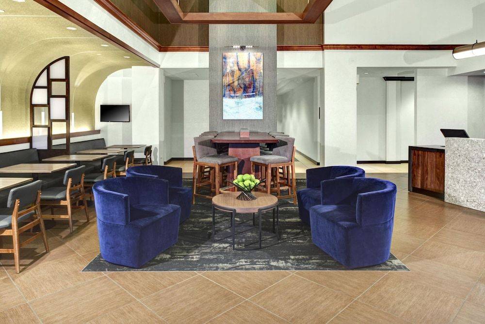Hyatt Select Nashville Opryland 1
