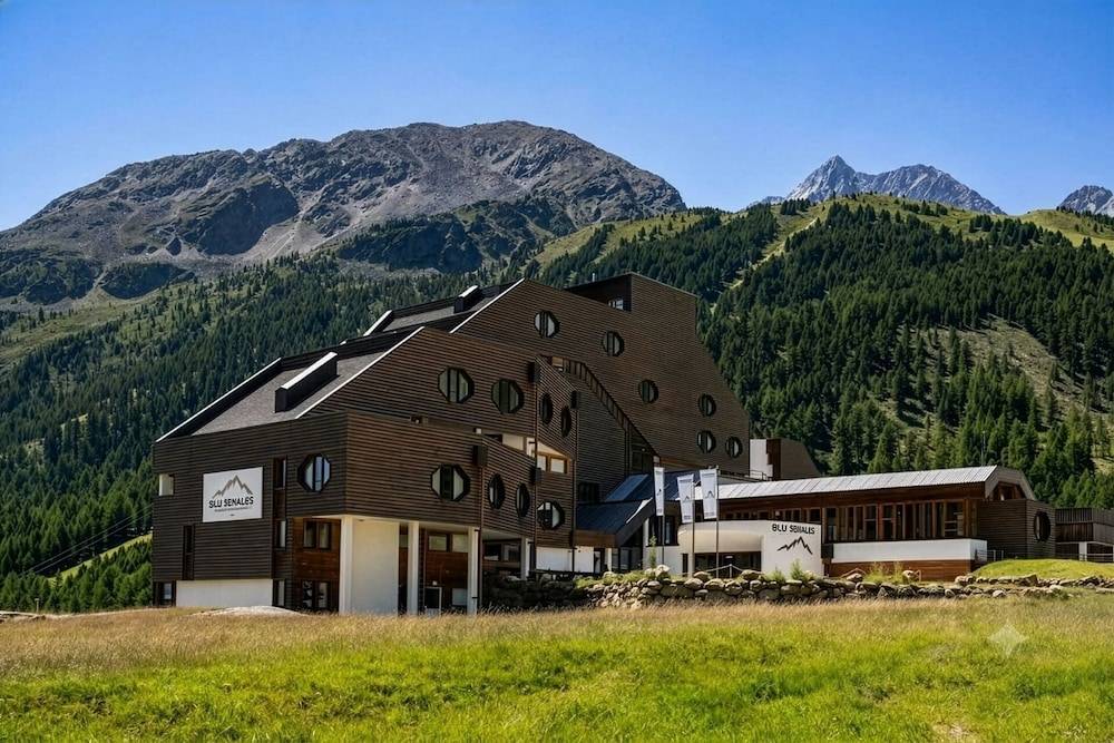 Blu Senales Active & Family Resort 1