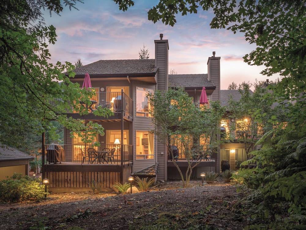 Whispering Woods Resort 1
