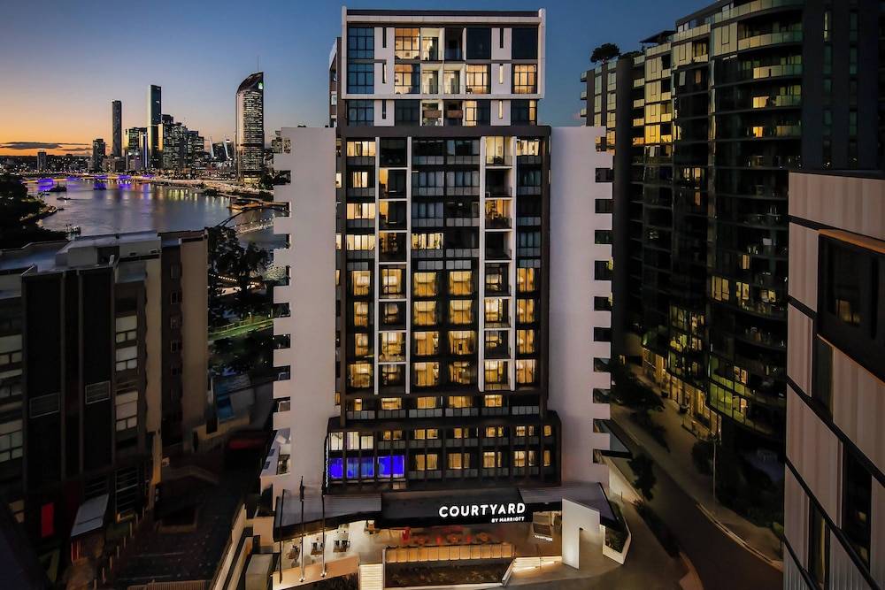 Courtyard by Marriott Brisbane South Bank 1
