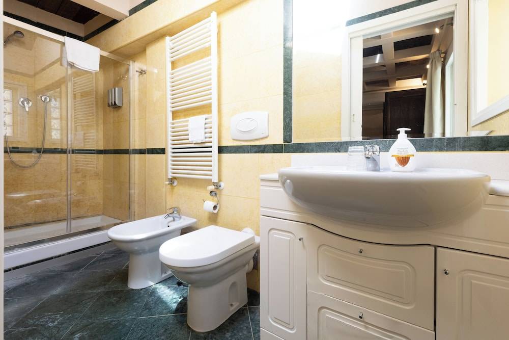 BolognaRoomscom - Santo Stefano Apartments 2