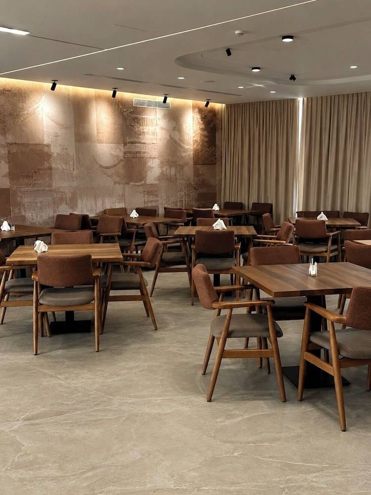 LORD Hotel 2