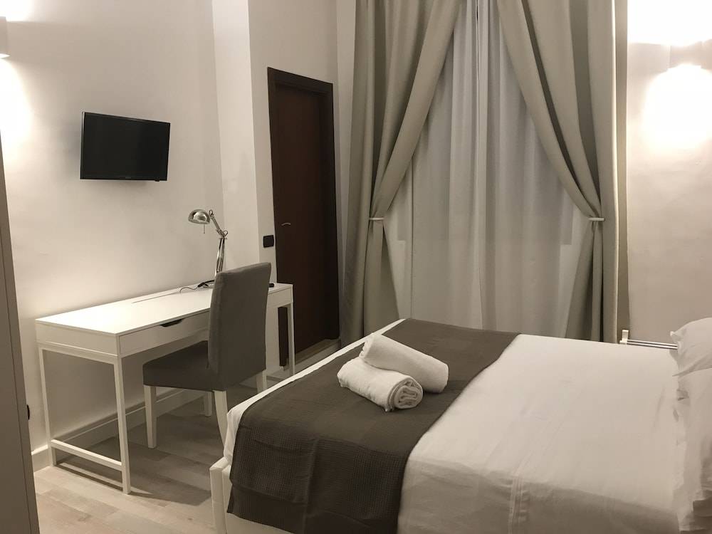 Holiday Rooms Portale Pirrera 2