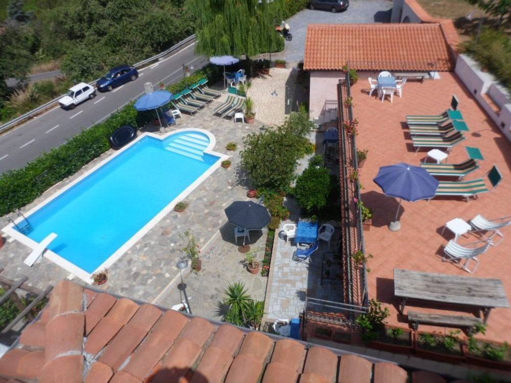 Bed & Breakfast Laino 1