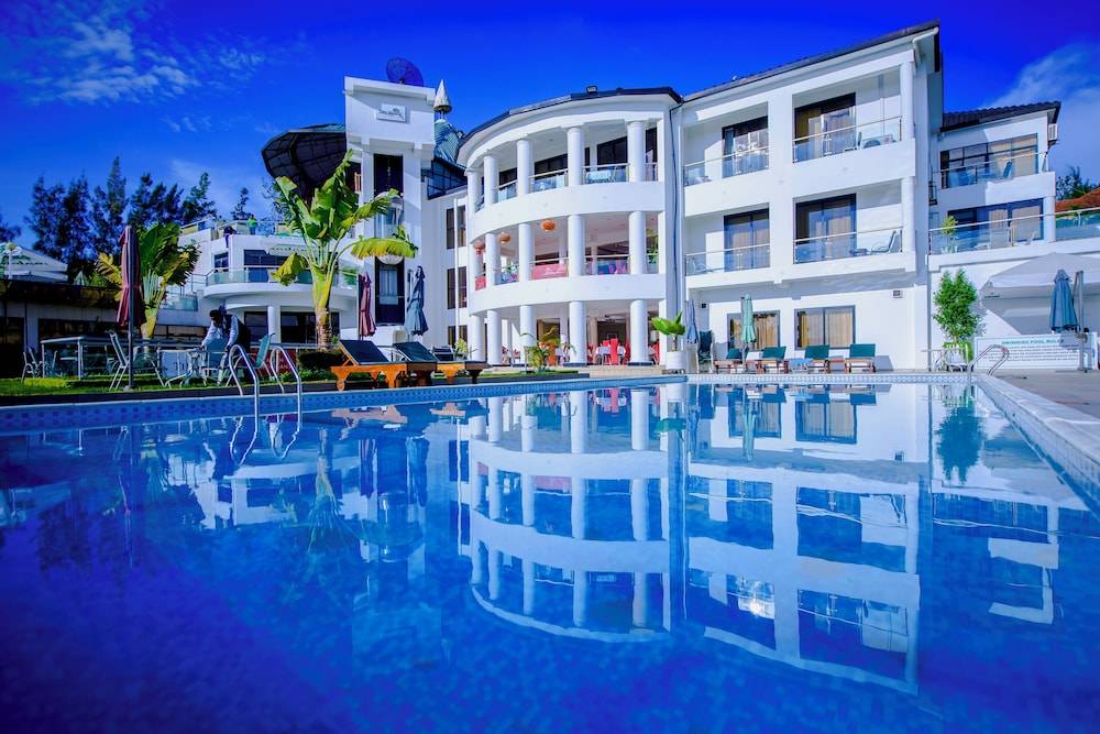 The Manor Hotel 1